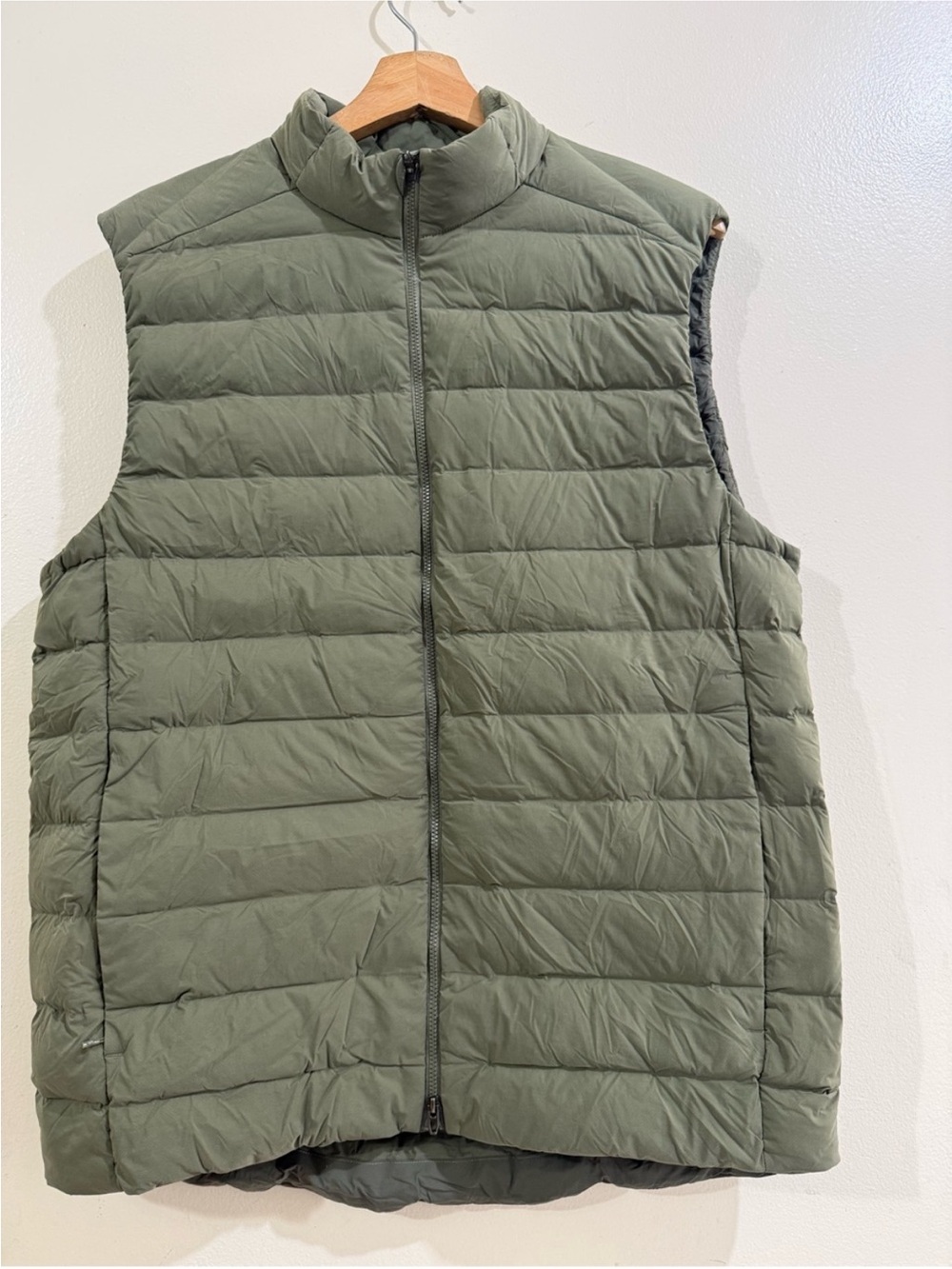 lululemon athletica Men's Olive Quilted Packable Vest
